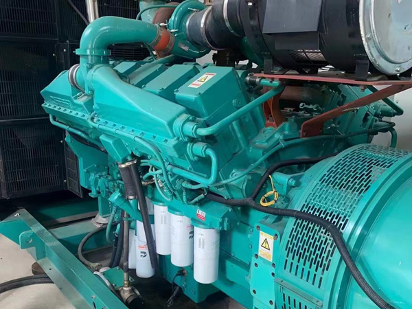 巴南更换100kW柴油发电机组机油时，需要注意哪些事项？